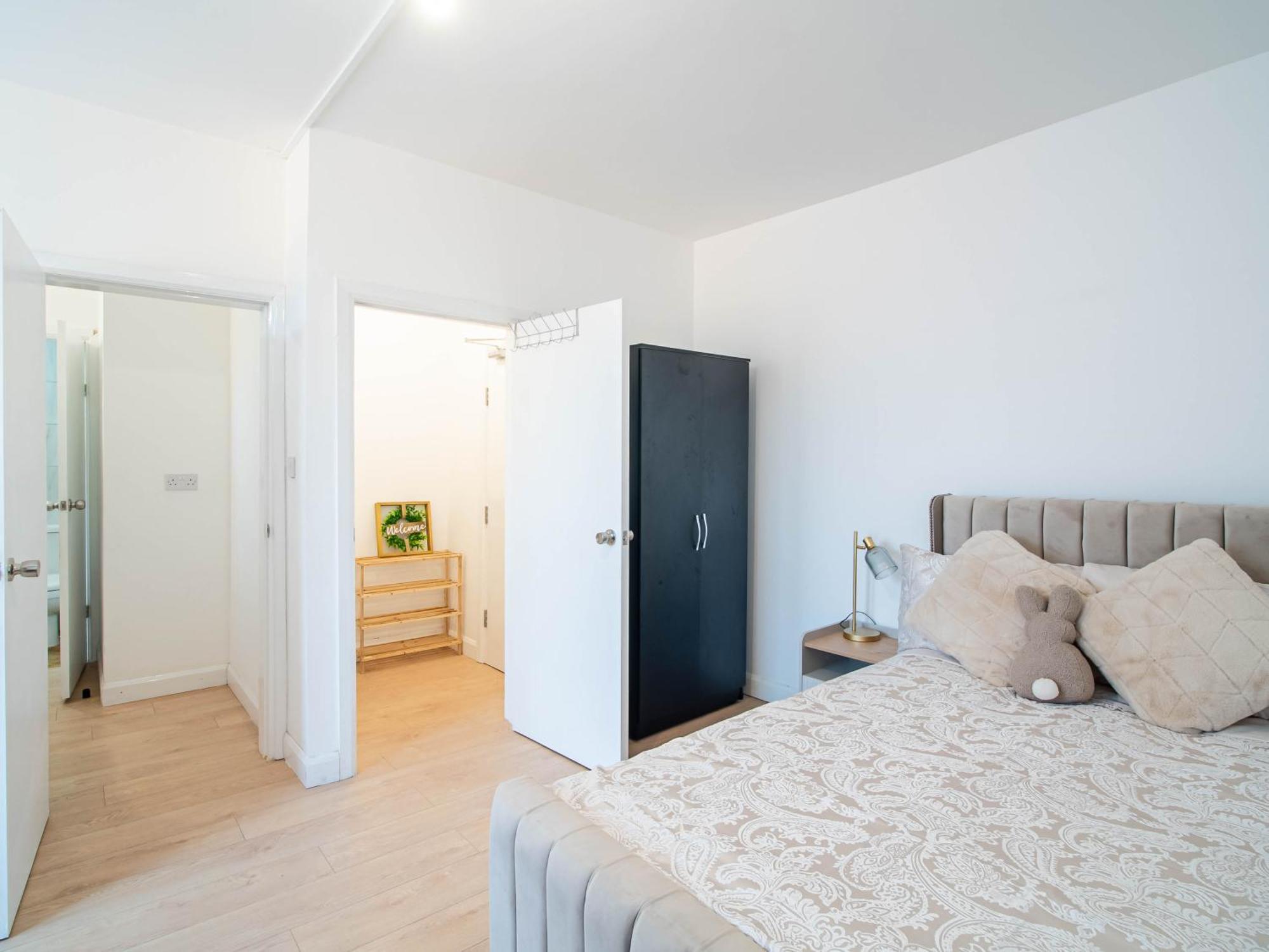 Belgian Studio Apt 2 Huddersfield Exterior photo
